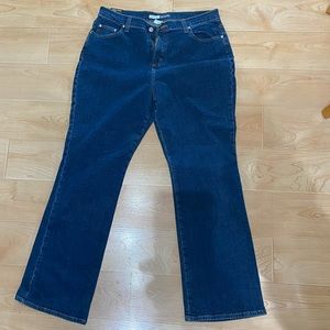 BRAND NEW St John’s Bay stretch boot jeans